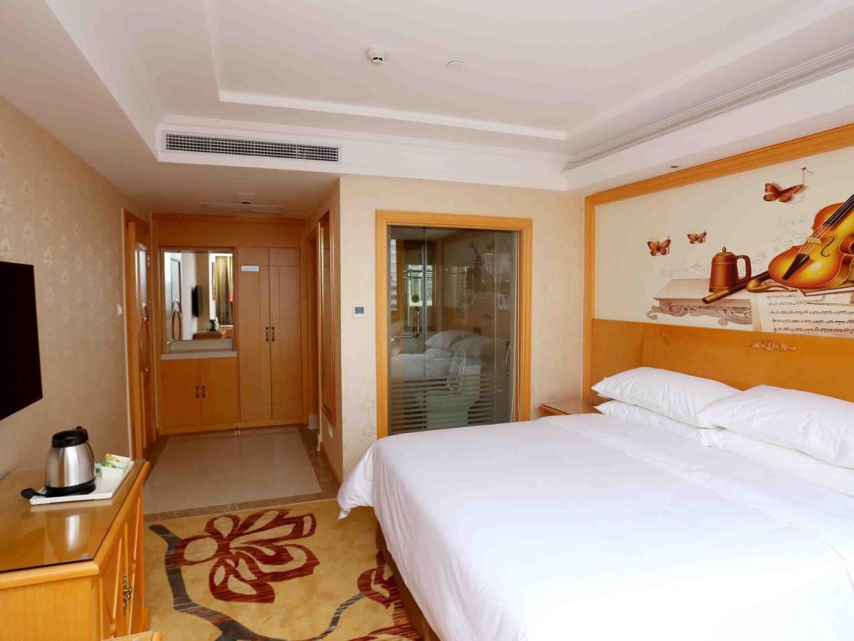 Vienna Hotel Zhongshan West District Esterno foto